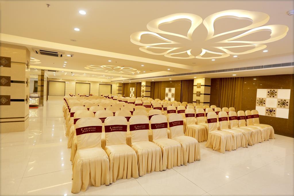Hotel Sitara Grand Miyapur Hajdarabad Zewnętrze zdjęcie