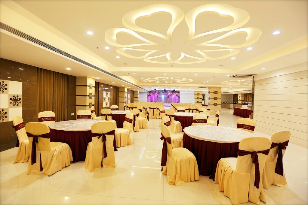 Hotel Sitara Grand Miyapur Hajdarabad Zewnętrze zdjęcie