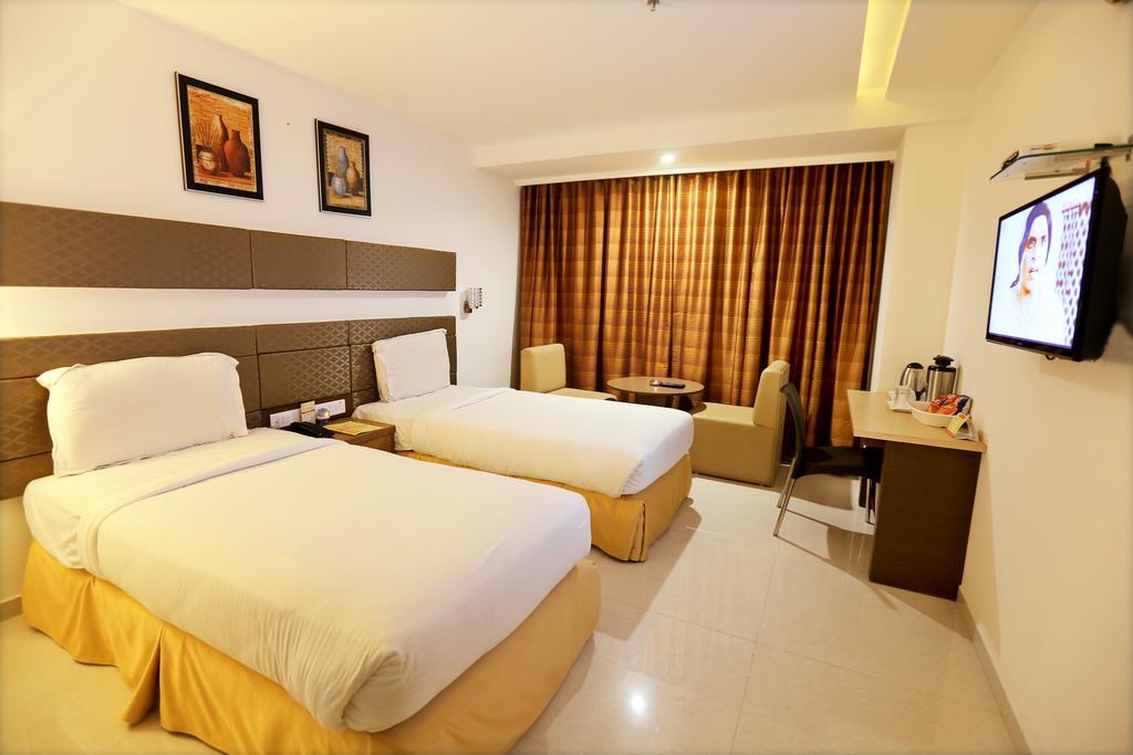 Hotel Sitara Grand Miyapur Hajdarabad Pokój zdjęcie