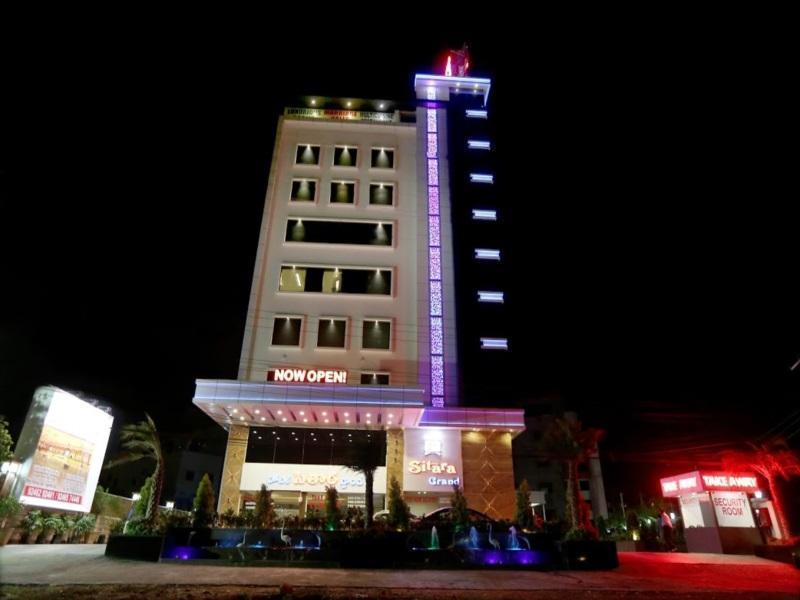 Hotel Sitara Grand Miyapur Hajdarabad Zewnętrze zdjęcie